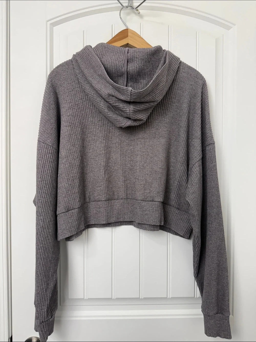 ALO YOGA Muse Hoodie Size M  Purple